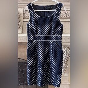 Tahari Navy Blue And White Polka Dot Sleeveless Dress Sheath Size 8 Petite